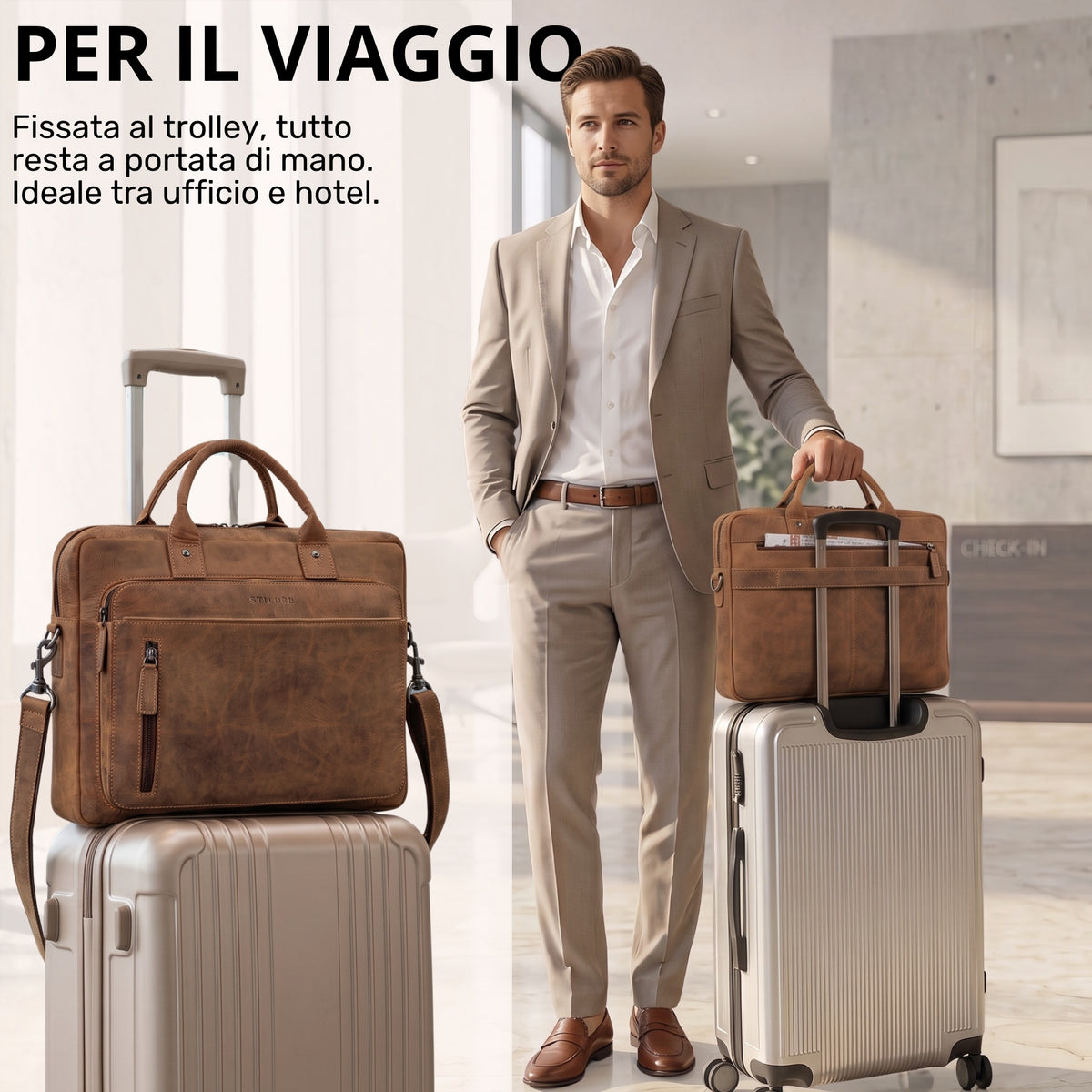 Braune Leder-Business-Tasche mit Laptopfach 13–14 Zoll, auf Trolley gesteckt, Mann im Anzug und Reisekoffer im Hotel